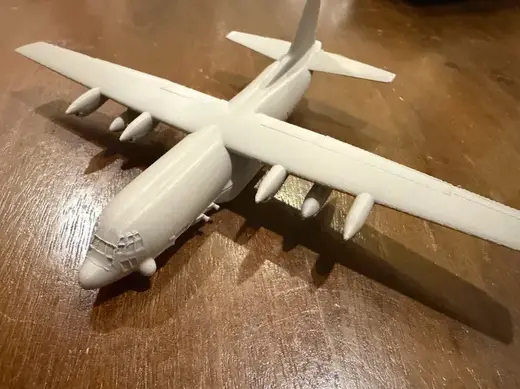 Lockheed AC-130 Gunship, 1:200 and 1:400