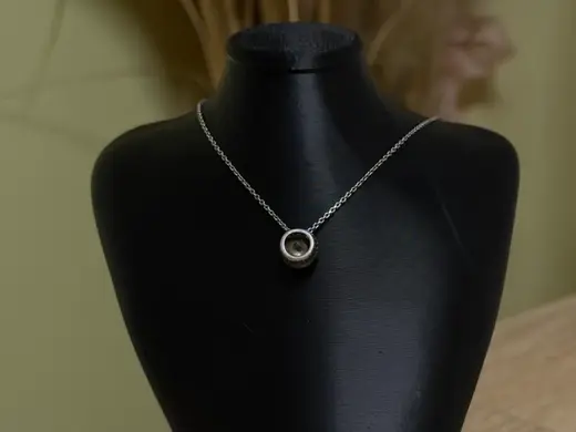 NECKLACE STAND (HOLDER)