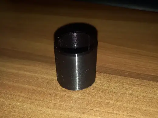 Bucha de 20mm com abertura de 8mm e outra de 22mm