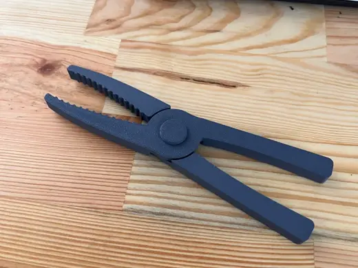 Fish Grip Tongs