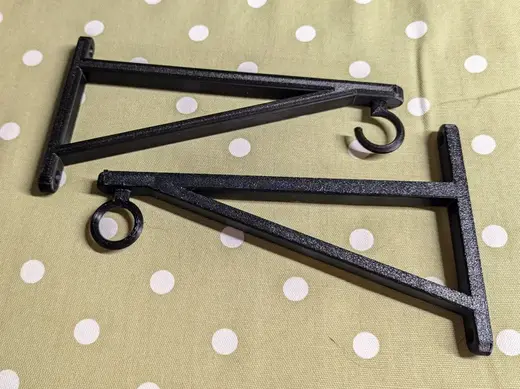 Garden hanging hook with open and closed loop