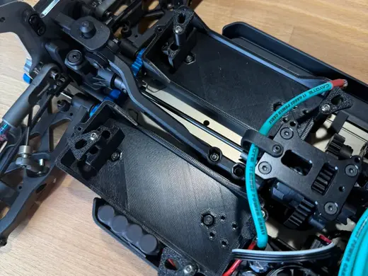 RC8B4.1e Battery Trays