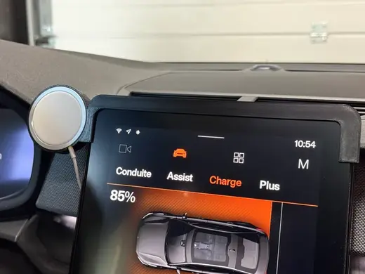 Polestar 2 Magsafe Screen Mount