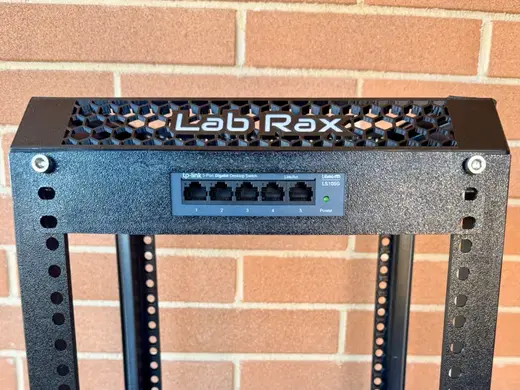 tplink LS105G 10 inch rack