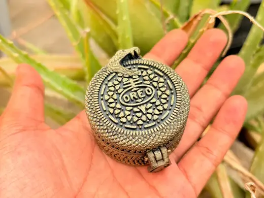 GOLD OREO OPIUM BOX JEWELERY CONTAINER