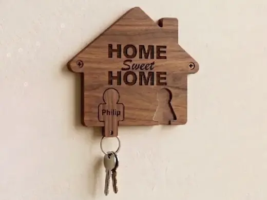 Customizable Magnetic Family Key Hanger