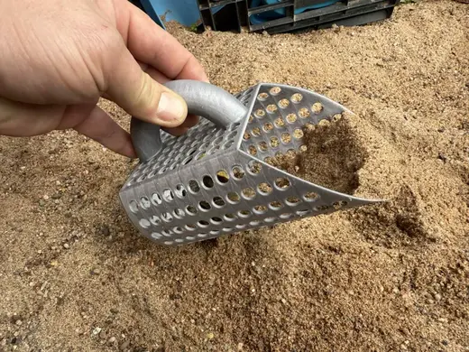 Sand strainer, for the beach, or for cleaning sand