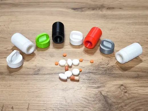 Pill box - keyring