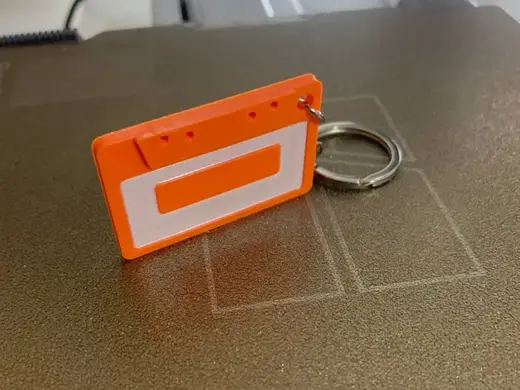 Llavero cassete musica VERSION NFC