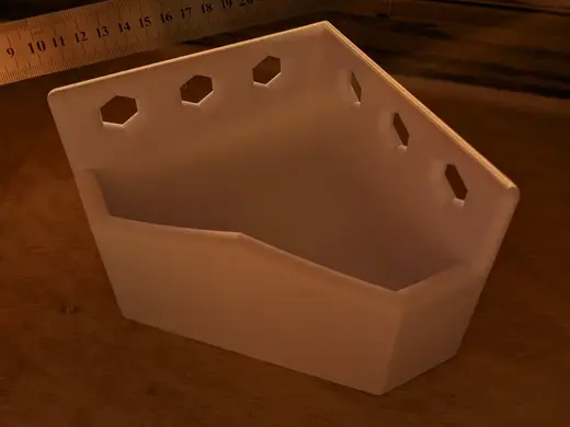 Lightweight Corner Feeder