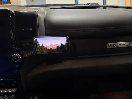 RAM 1500 MagSafe PASSENGER Phone Mount - No Drill