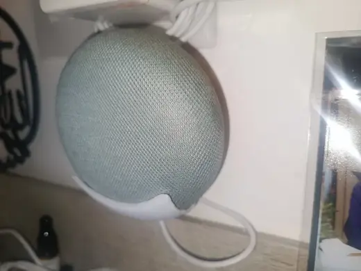 minimalistic Google home mini wall holder
