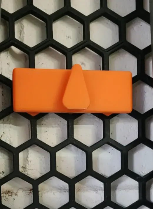 Honeycomb: Greenworks Weedeater holder