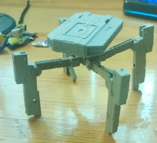 4足机甲