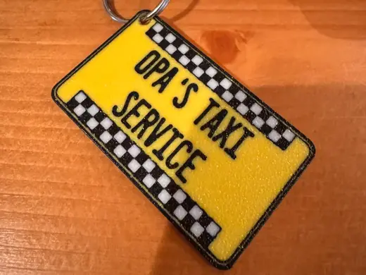 Opa's Taxi Service – Schlüsselanhänger zur Rente