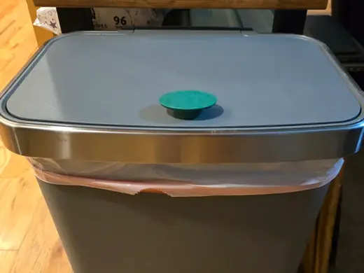 Trash Can Lid Lift Handle
