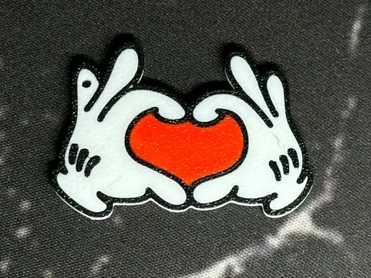 Mickey’s Heart – Gloves in a Heart Shape keychain