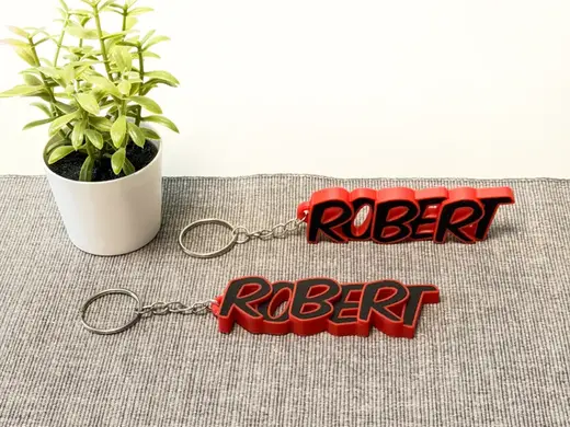 Schöner Schlüsselanhänger mit dem Namen Robert