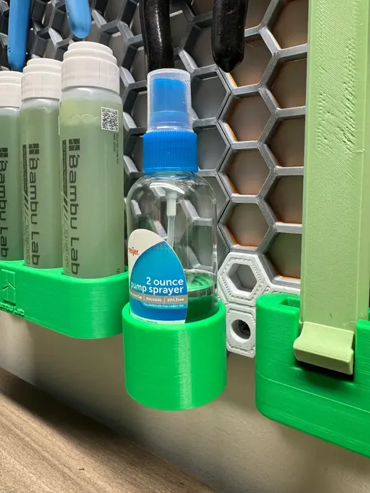HSW Isopropyl Spray Bottle Holder