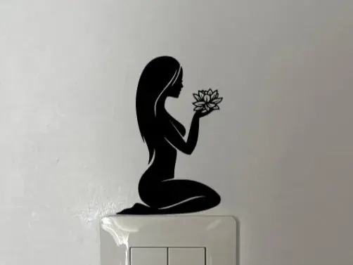 Wall Woman decor