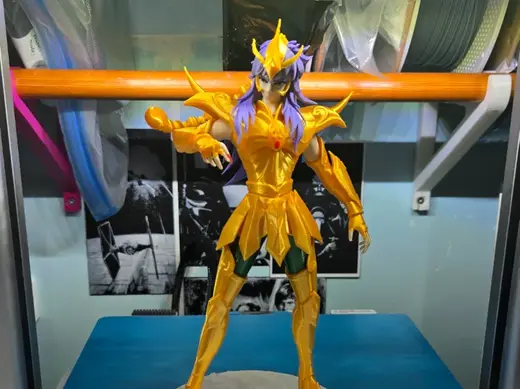 chevalier du zodiaque scorpion armure d'or