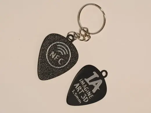 Guitar pick with tag NFC - And keychain - 1.5mm