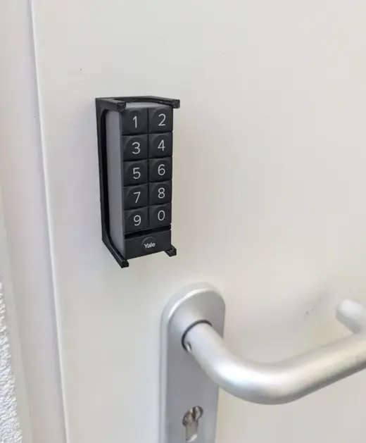 Yale Keypad magnetic holder