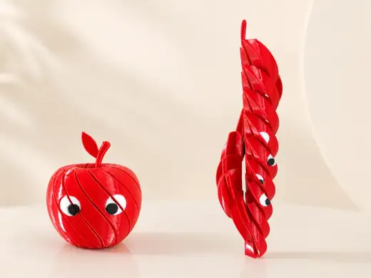 Big-eyed Twisty Apple