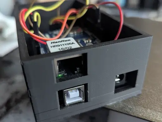 Arduino UNO R3 mit Netzwerkmodul und Ultraschall