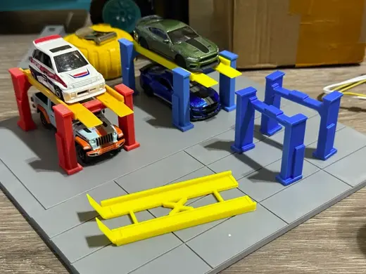 1:64 Garage Car Lift and Accessories