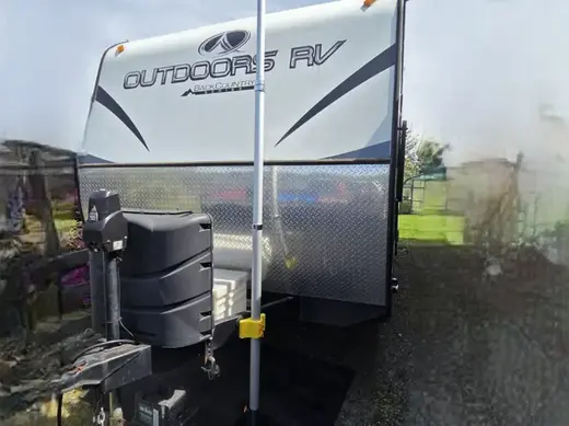 Flagpole holder magnet RV starlink holder