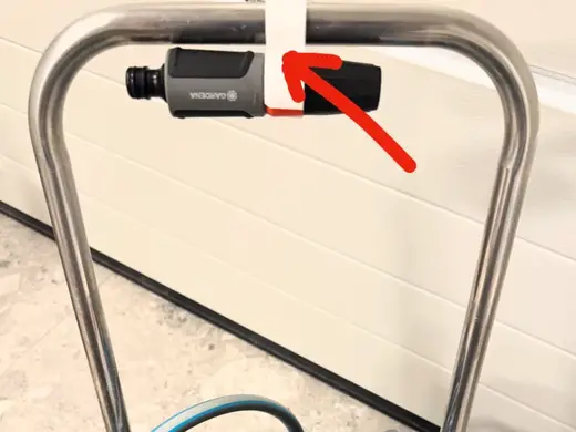Cleaning nozzle holder for Gardena Hose Trolley