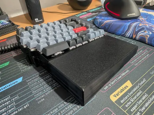 Customizable TPU Tented Wrist Rest