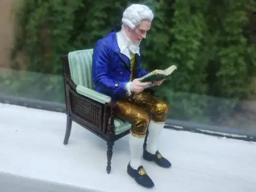 1:12 Georgian Dollhouse figurine - man sitting
