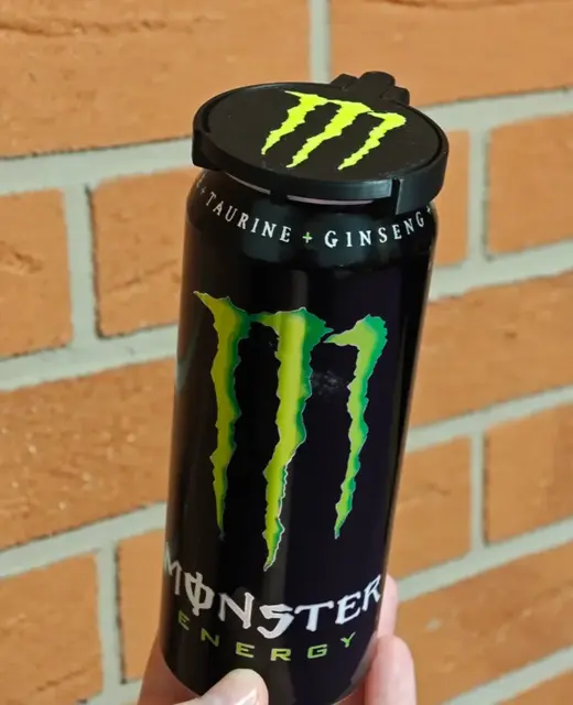Monster can lid print in Place