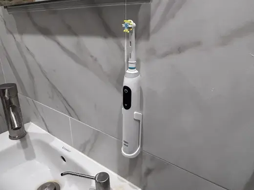 Oral B Brush Holder