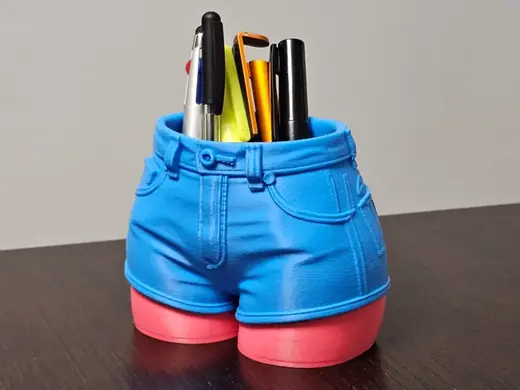 Portapenne Jeans corti - forma femminile