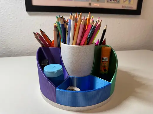 Twist ‘n’ Tidy: Your Ultimate 360° Desk Buddy!