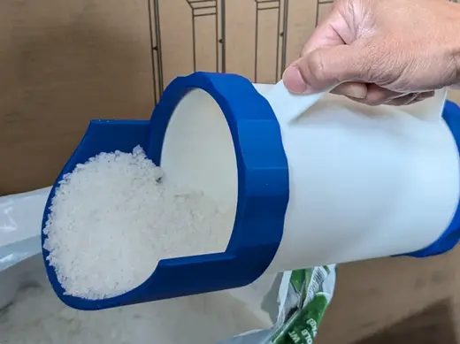Ice Melt Shaker