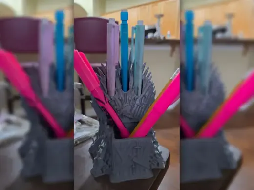 Game Of Thrones Iron Throne Pen Pencil Holder
