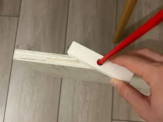 Center finder for lines