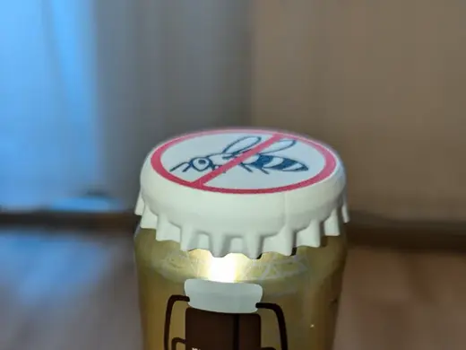 Beer can cover anti-bee