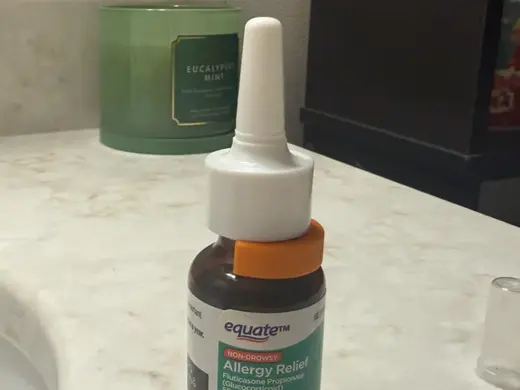 Generic Flonase / Nasal Spray Retainer Clip