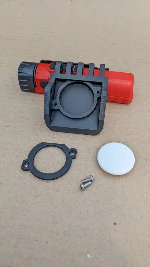 Air Tag Latch For Large Milwaukee Packout Boxes