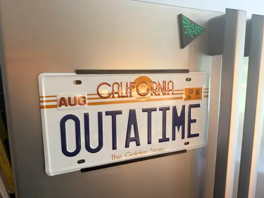 Minimal Magnetic US License Plate Fridge Mount