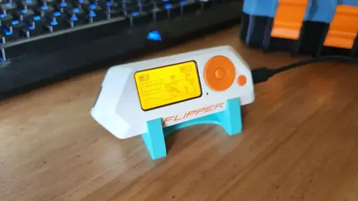 Minimalist Flipper Zero Stand