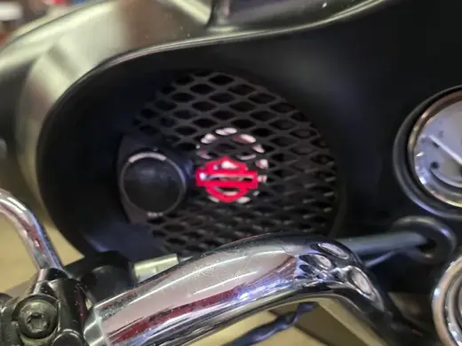 5.25 Speaker grill with tweeter mount Harley