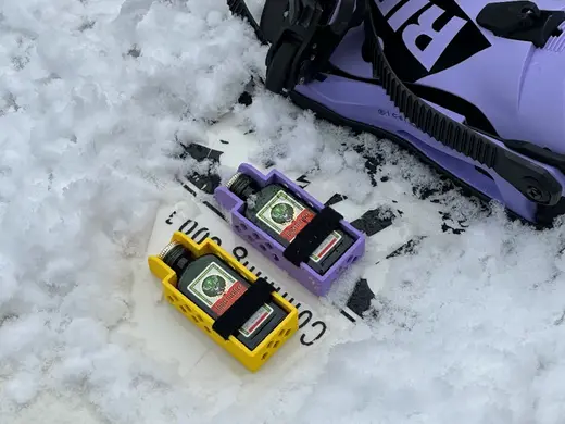 Jagermeister holder snowboard ski
