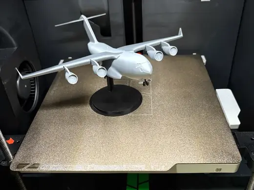 C-17 GLOBEMASTER III scale 1:220