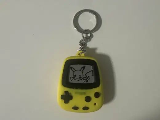 tamagotchi llavero pokemon pikachu
